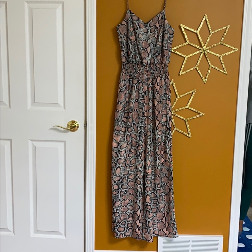 Snake pattern jumpsuit - Picture 2 of 4